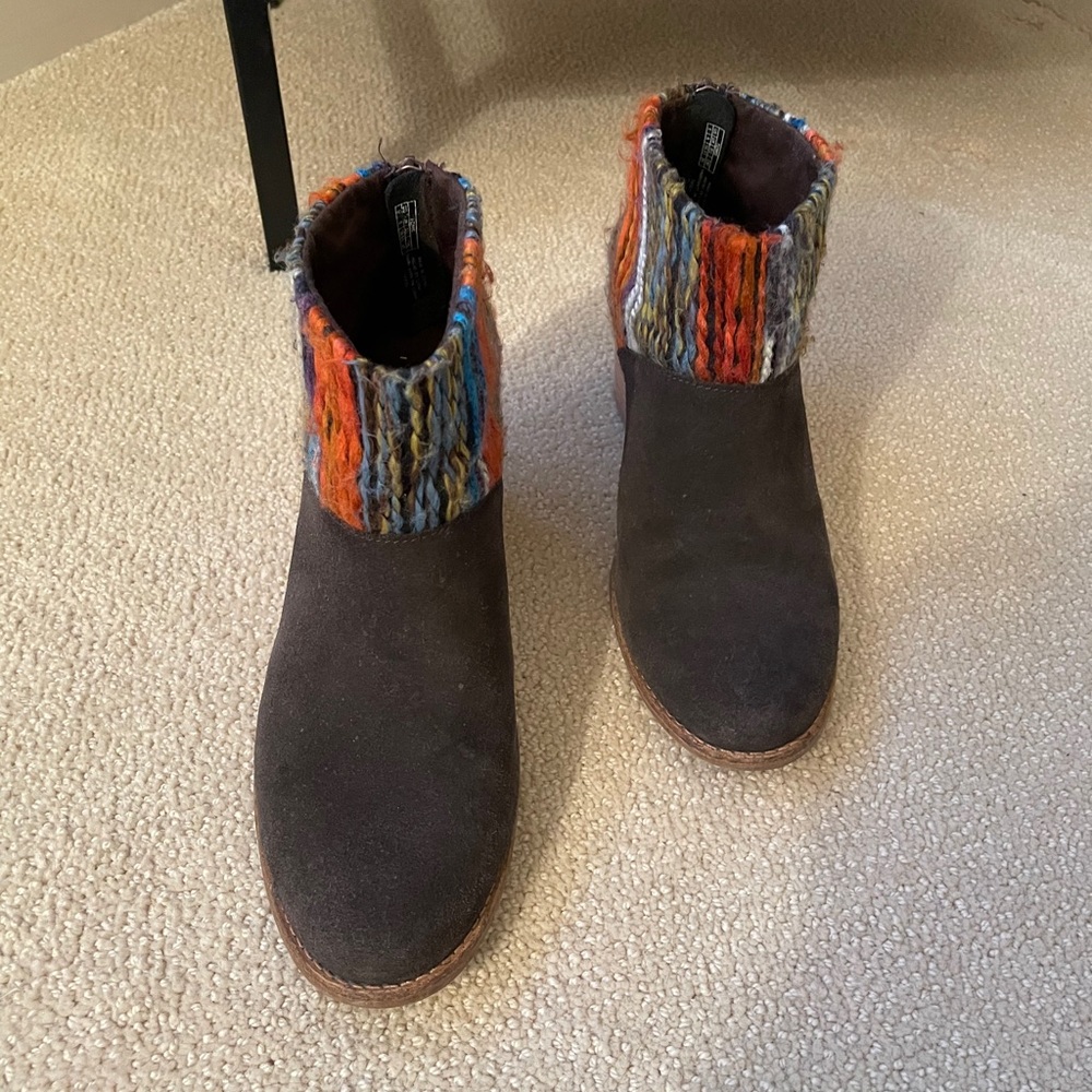 Tom Booties - Picture 4 of 4